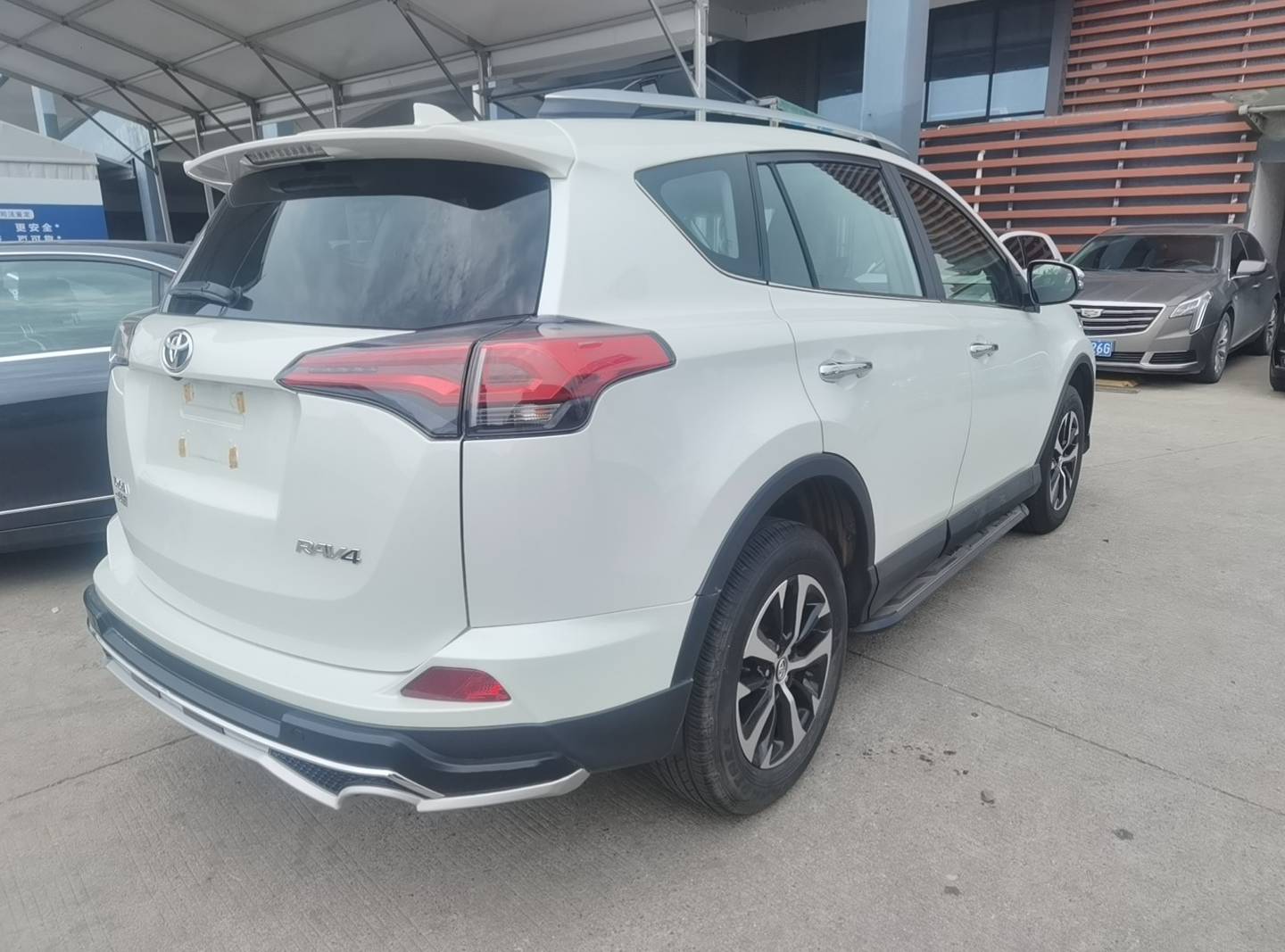 丰田2019款 rav4荣放 2.0l cvt两驱舒适版 国vi (复检)