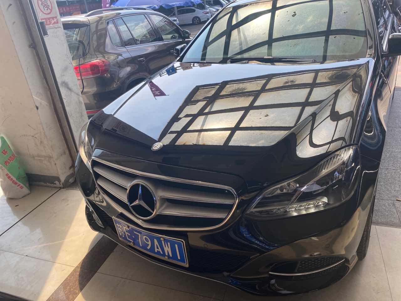 奔驰2015款 奔驰e级 改款 e180l 运动型  (已售)价格:￥25万    (车型