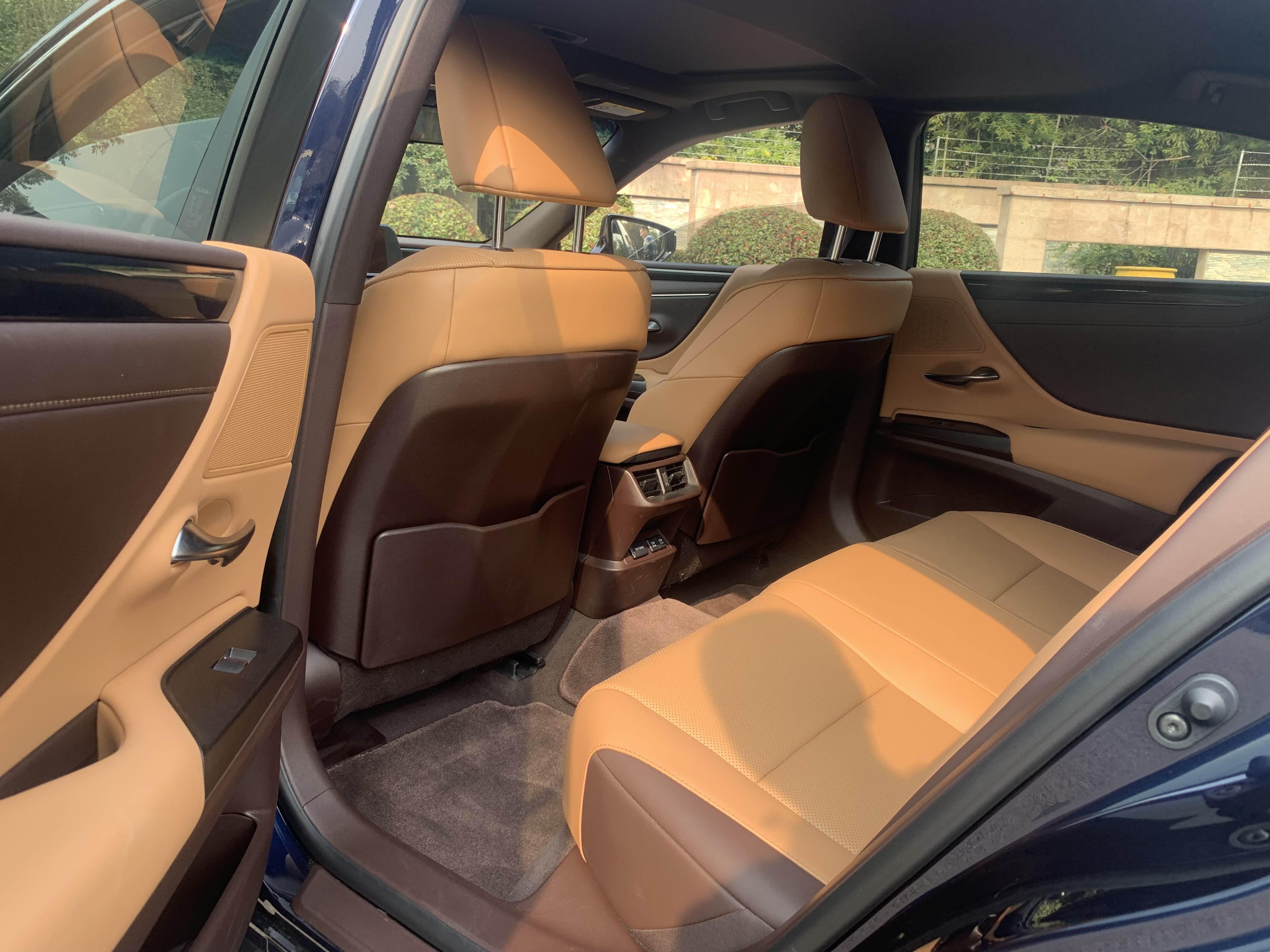 雷克萨斯2020款雷克萨斯es进口200卓越版国vi