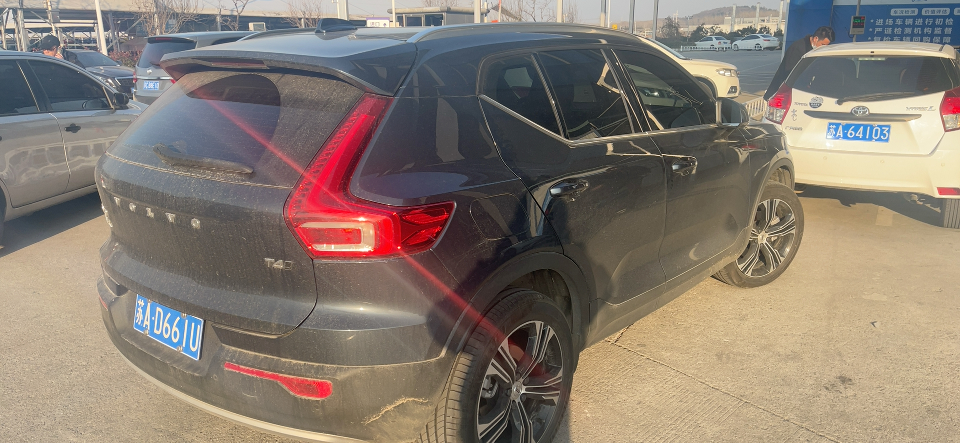 沃尔沃2021款沃尔沃xc40t4四驱智远豪华版已售初检