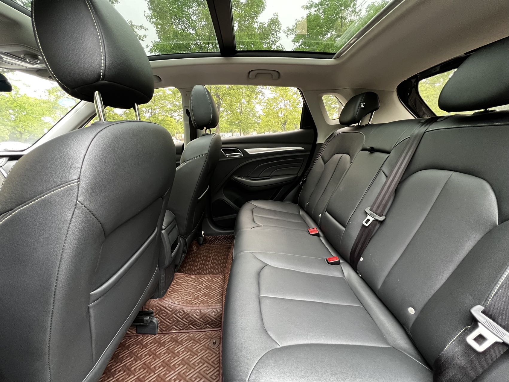 18款荣威rx3 1 6l Cvt互联网智享版低首付零压力武汉爱之家长丰二手车市场